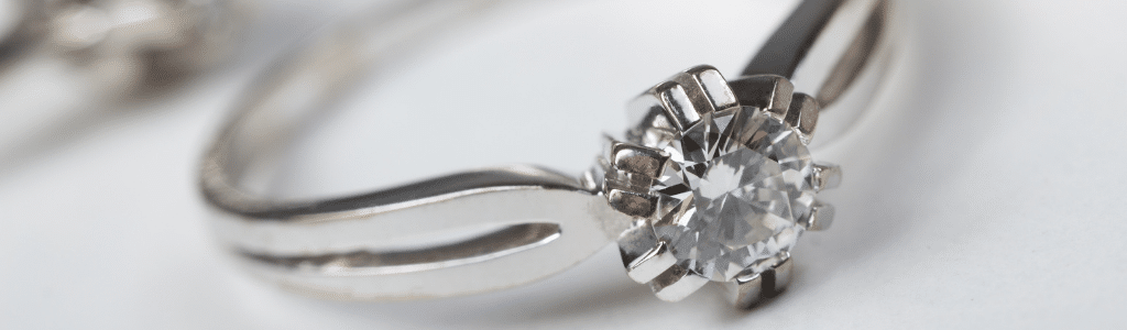 Le rachat de bijoux en argent et plaqué or, c’est possible, même à distance !