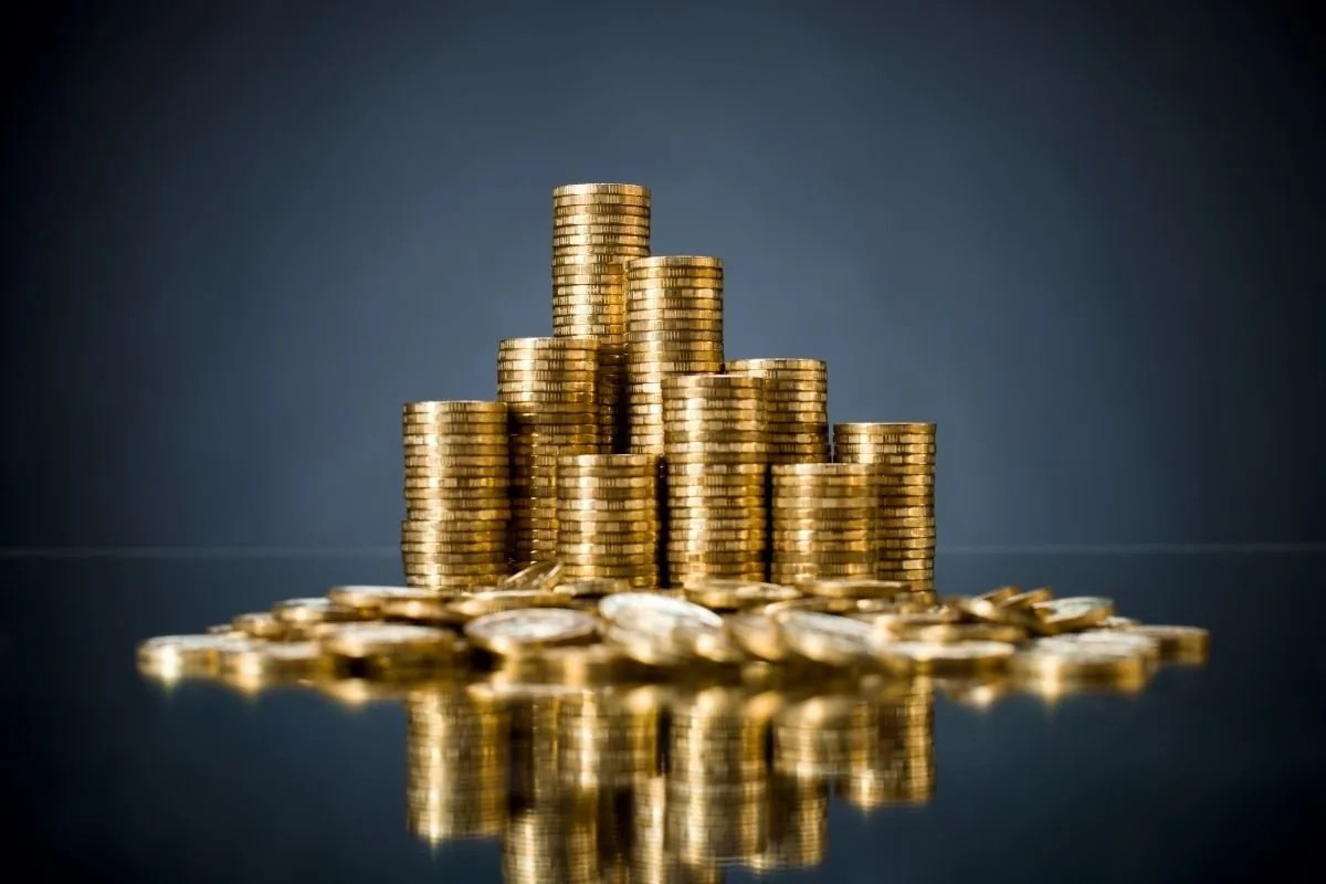 Krach des cryptomonnaies et remontée de l’inflation confirment le statut de « valeur-refuge » de l’or