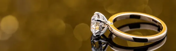 Comment bien nettoyer ses bijoux en or