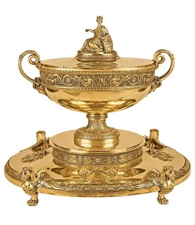 Le Grand Vermeil de l'Empereur, Pot à Oille et Plateau, 1789-1804, Henry Auguste.